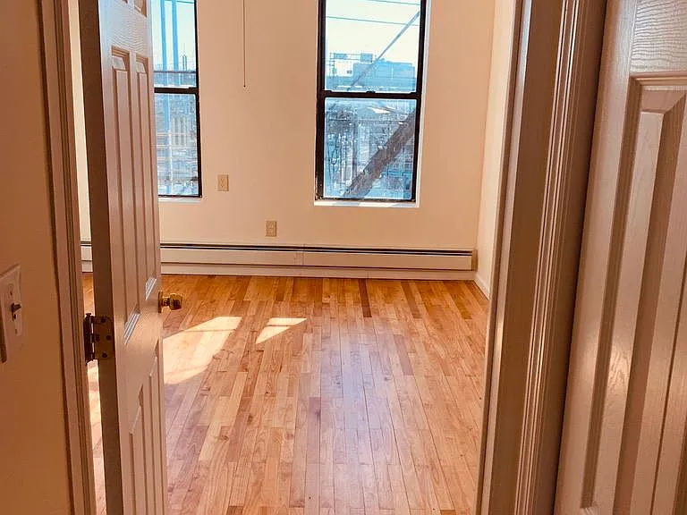 450 Grand St #R2 — Photo 1