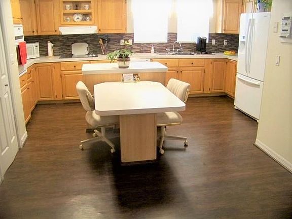 4th image of 277 Egret Dr
