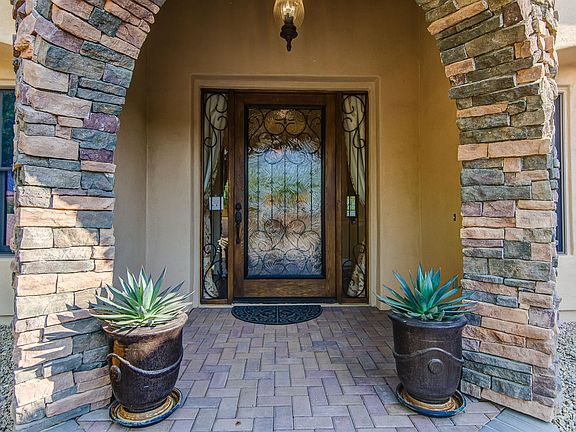 3rd image of 607 W Los Corrales Dr
