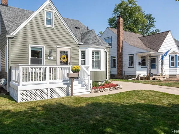1022 Cambridge Rd, Berkley, MI 48072
