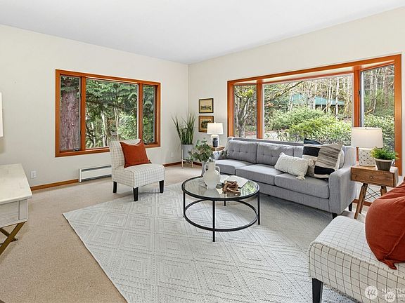 5th image of 10235 Battle Point Drive NE