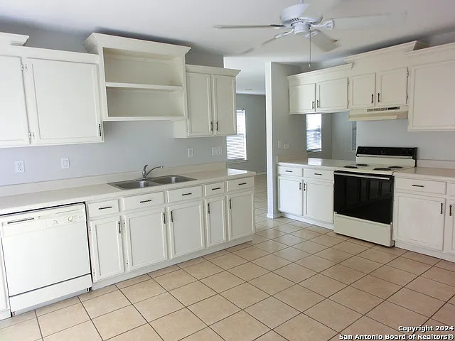 15815 Pleasant Well Dr — Photo 3