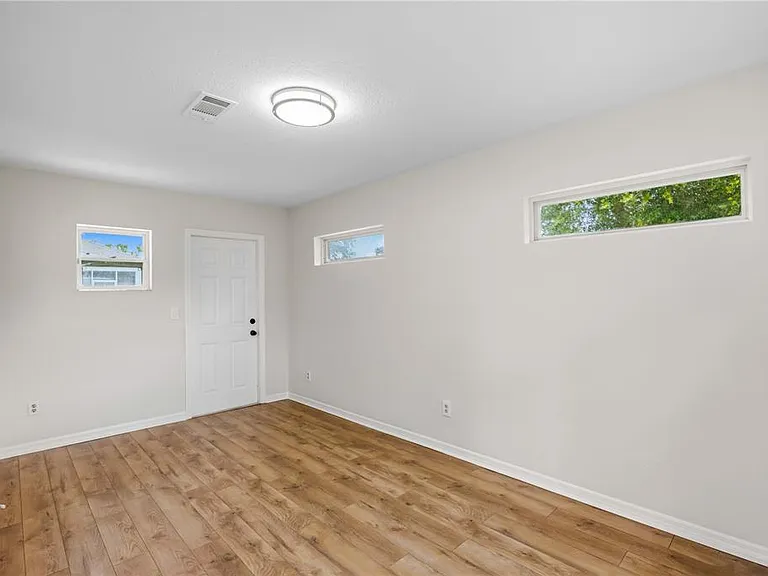 2260 Mistleto Ln — Photo 14
