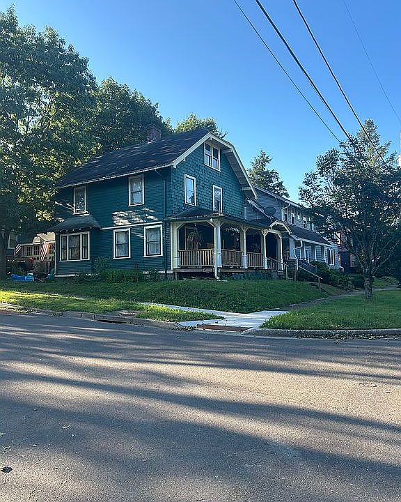 1st image of 1246 Prendergast Ave