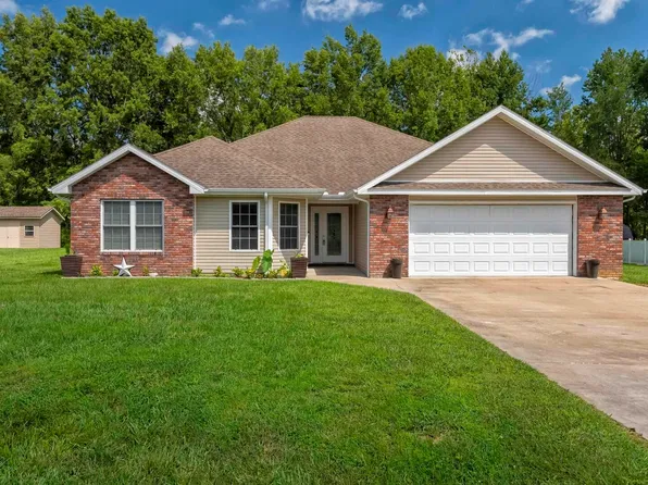 11138 Zachary Dr, Marion, IL 62959