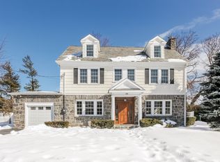 33 Monroe Ave, Larchmont, NY 10538