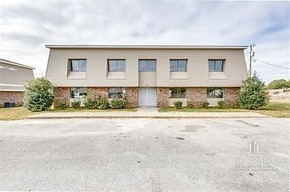 2nd image of 711 N Main St APT B-4