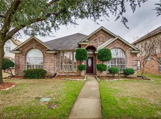 1120 Courtney Ln, Lewisville, TX 75077