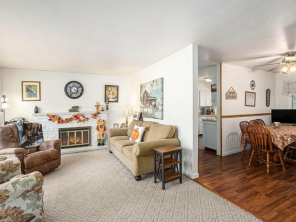5th image of 2244 Surfwood Dr