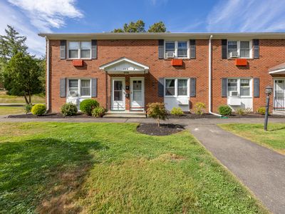 488 Radmere Road #B, Cheshire, CT, 06410