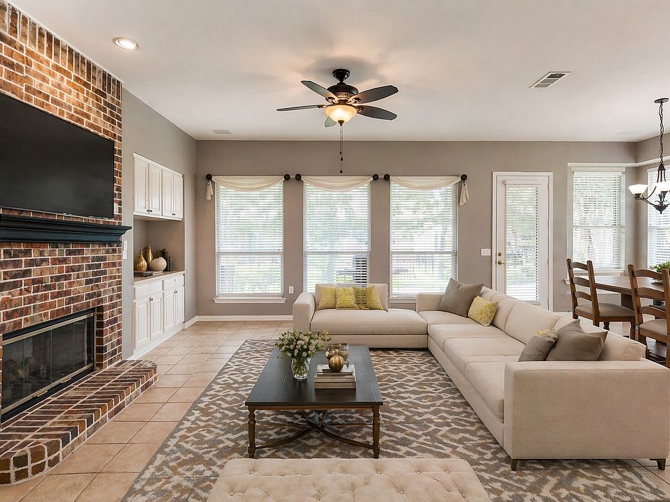 1st image of 351 Southern Hills Dr