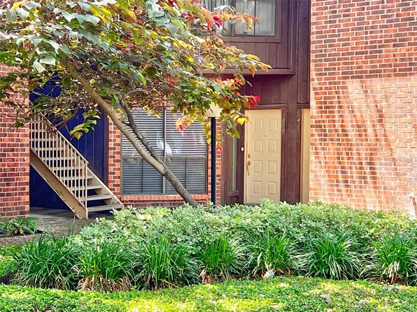 3130 Walnut Bend Ln APT 409, Houston, TX 77042