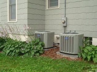 422 N Liberty St, Elgin, IL 60120