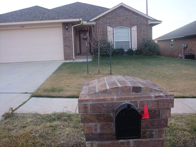 Front / Mail Box