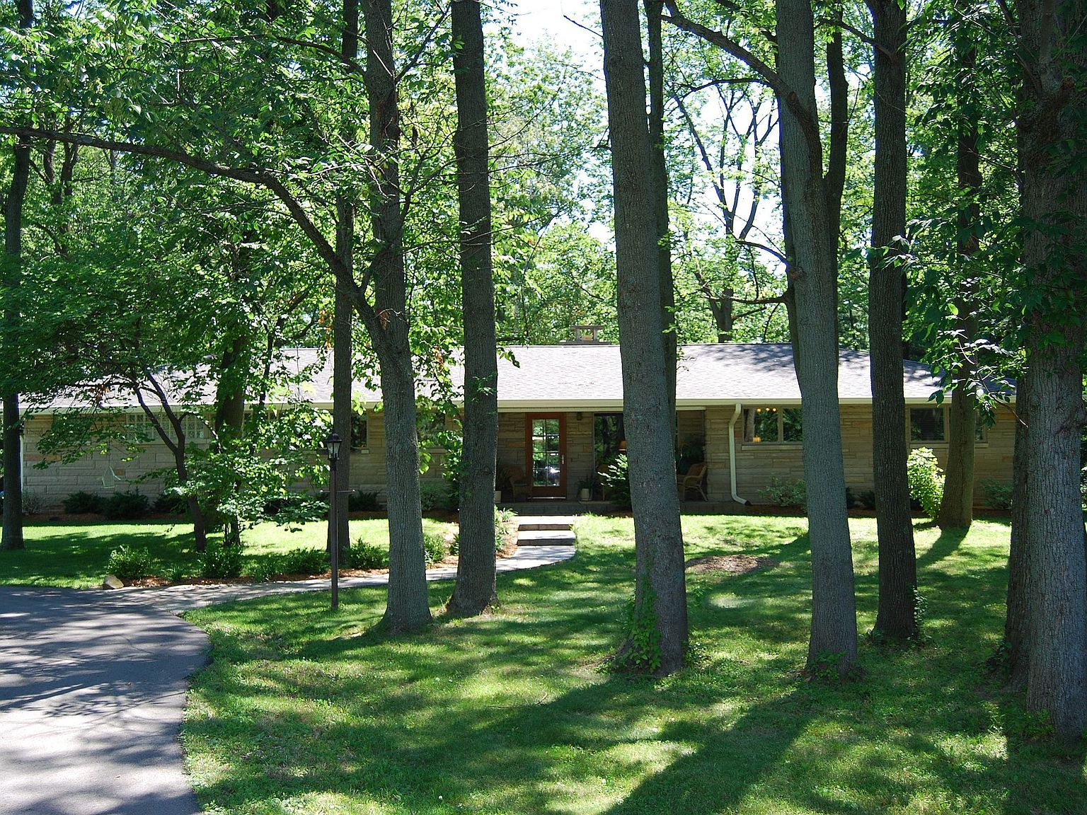 6055 N High School Rd, Indianapolis, IN 46254 Zillow