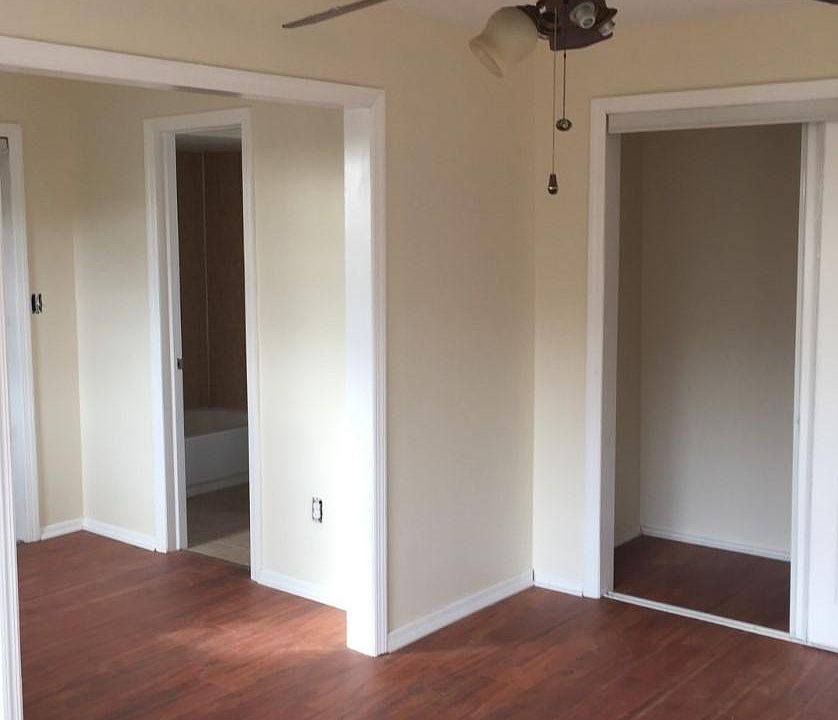 2nd image of 135 5th St