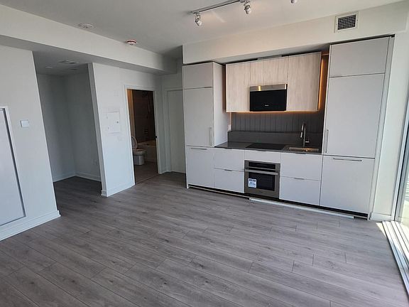 3rd image of 1 Fairview Rd E #3002
