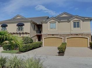 634 Saxony Blvd, Saint Petersburg, FL 33716