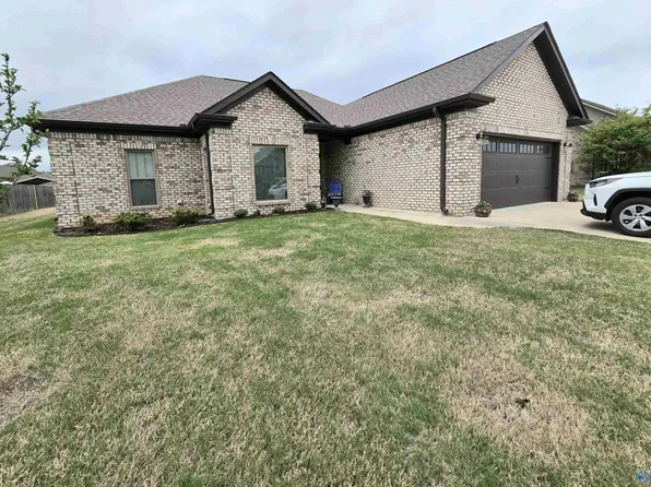 29359 Amy Cir, Ardmore, AL 35739