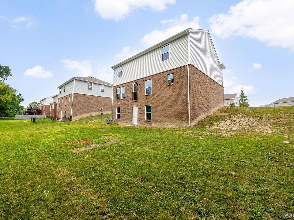10306 Island Lake Dr, photo 4