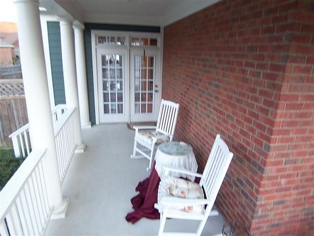 1st image of 108 Gladstone Ln