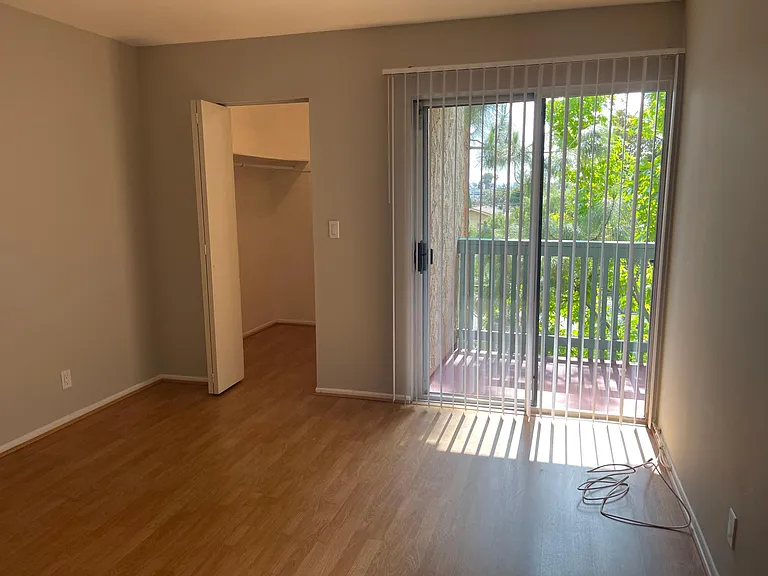 412 N Bellflower Blvd #208 — Photo 50
