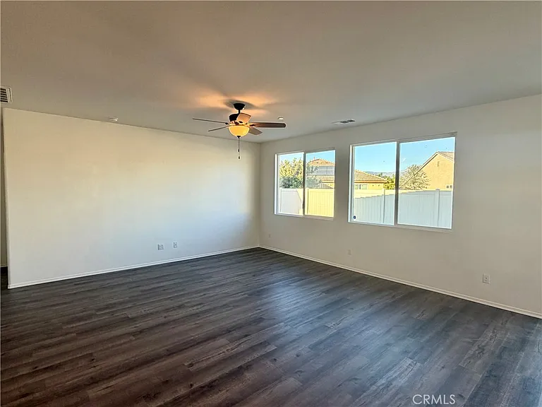 914 Haviture Way — Photo 5
