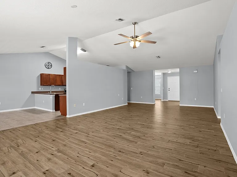 11366 Riddle Dr — Photo 11