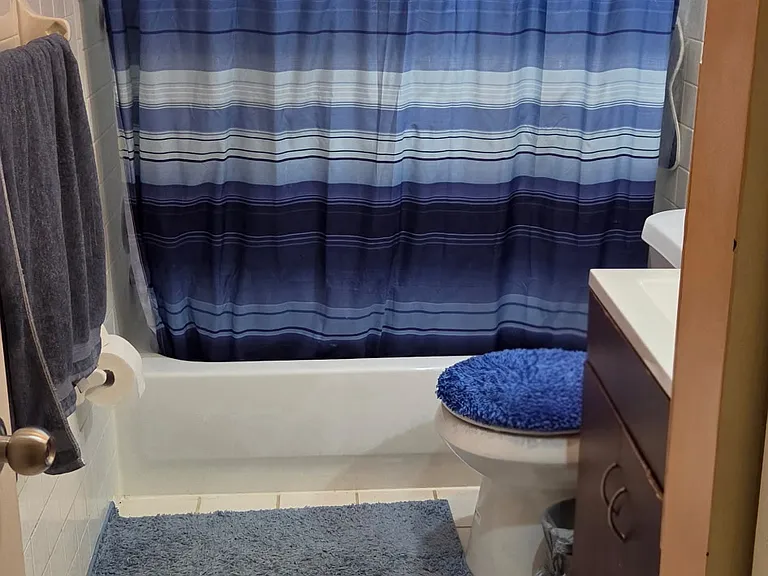 3719 Farnham Ct — Photo 4