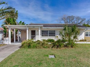16105 1st St E, Redington Beach, FL 33708