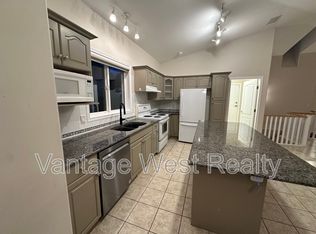 3244 Deer Ridge Ct, West Kelowna, BC V4T2R3