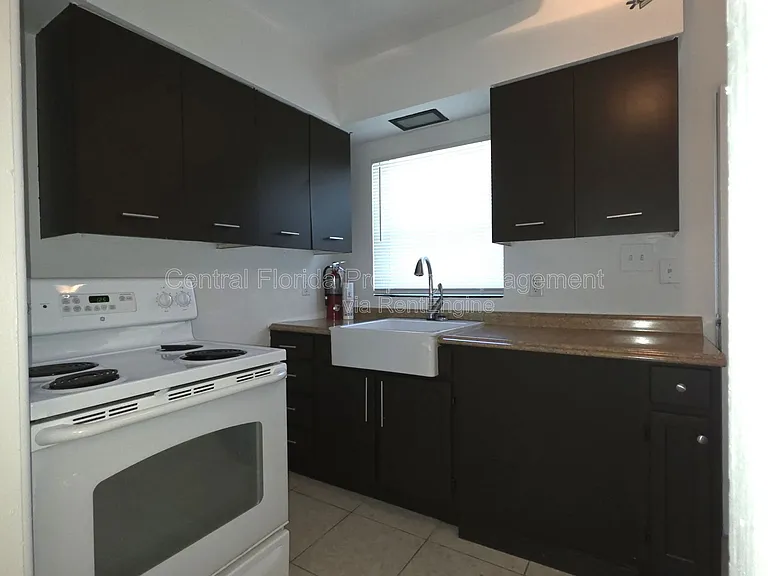 1010 E Central Blvd — Photo 7