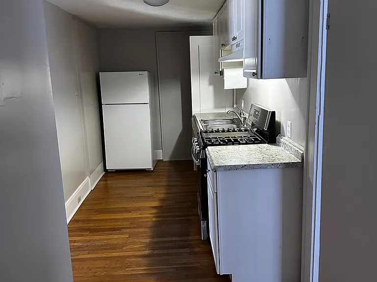 14 S Boylan Ave — Photo 3