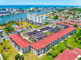 10215 Regal Dr APT 41, Largo, FL 33774