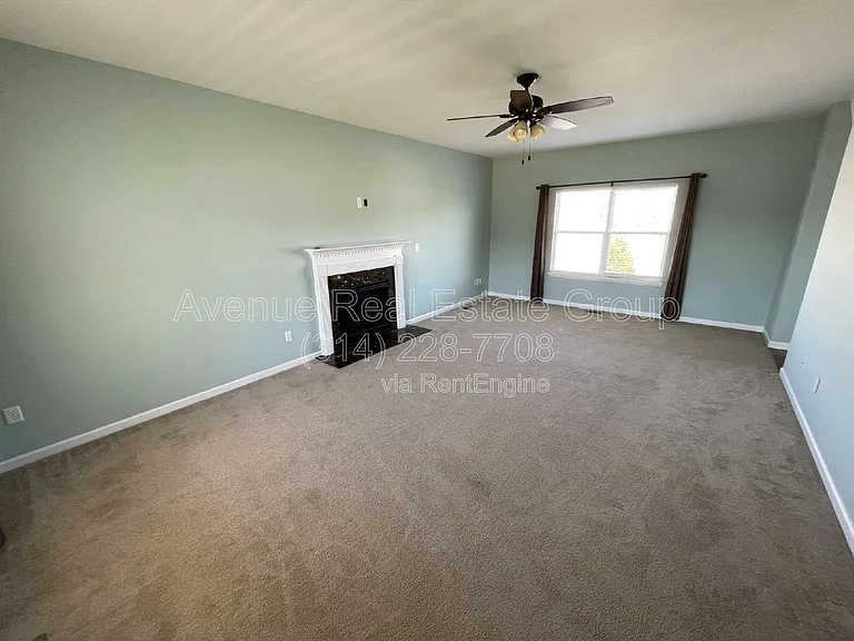 5533 Emerald Place Dr — Photo 3