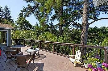 Large Trex Deck for Views!