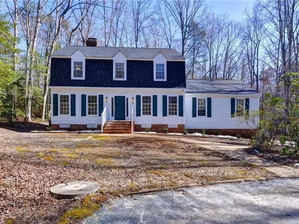 107 Penn Dr, Williamsburg, VA 23188