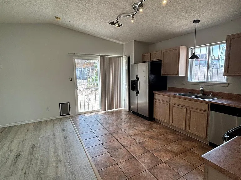 7822 Desert Springs Ct SW — Photo 8