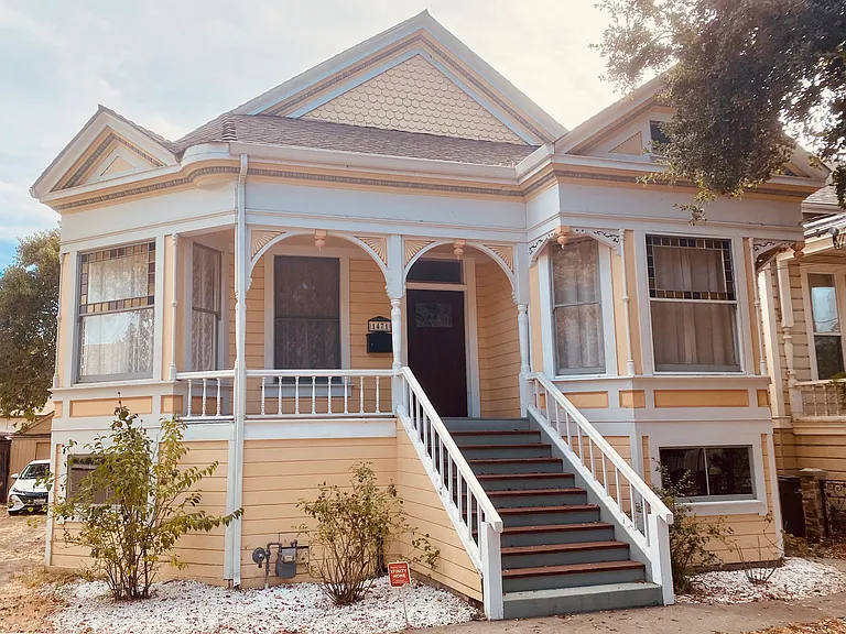 1471 B St — Photo 3