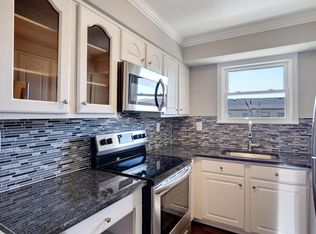 14 Wharfside Dr, Monmouth Beach, NJ 07750