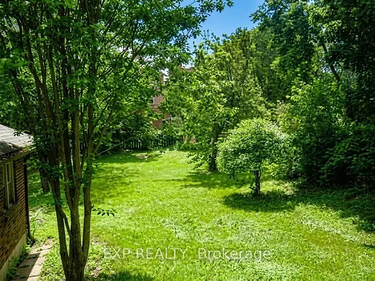 254 Hillside Dr #UPPER LEVEL — Photo 8