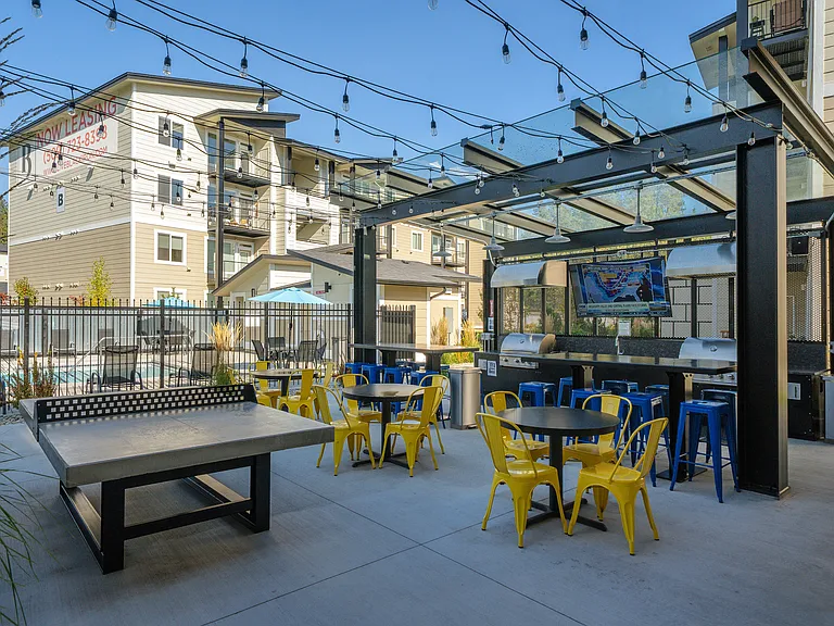 Black Iron Apartments — Photo 15