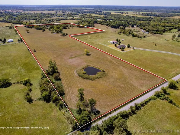 1925 E 100th St N, Wagoner, OK 74467