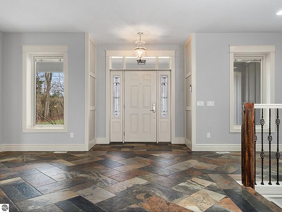 4th image of 1834 S Lake Mitchell Dr
