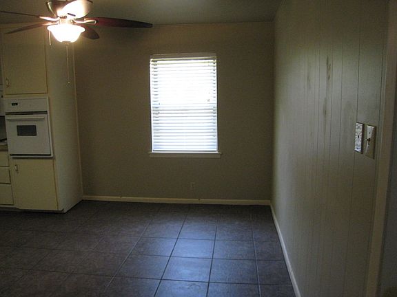 5th image of 1129 Nancy Beth Dr