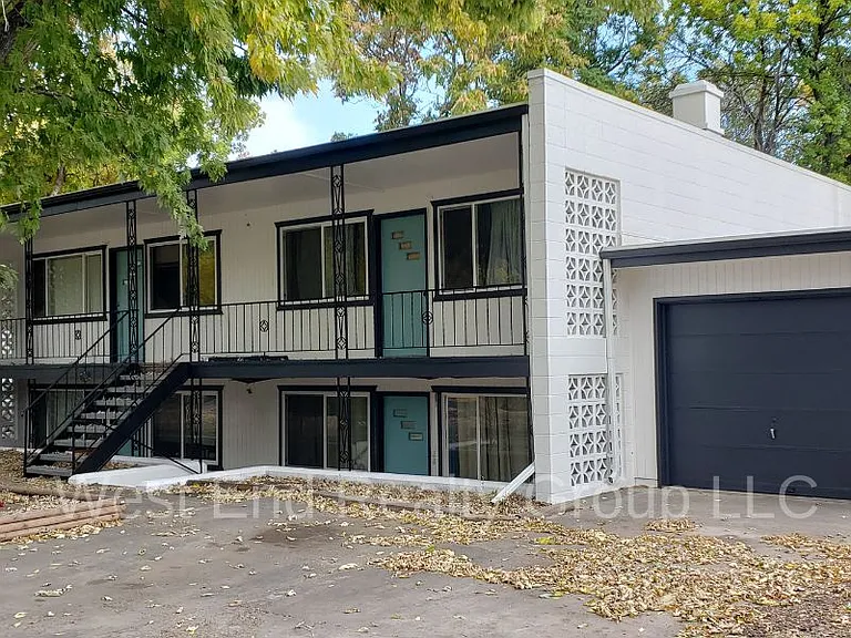 Built in 1964; renovated in 2022!