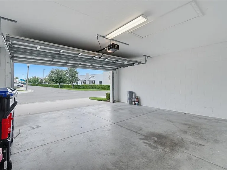 15591 Honeybell Dr — Photo 31