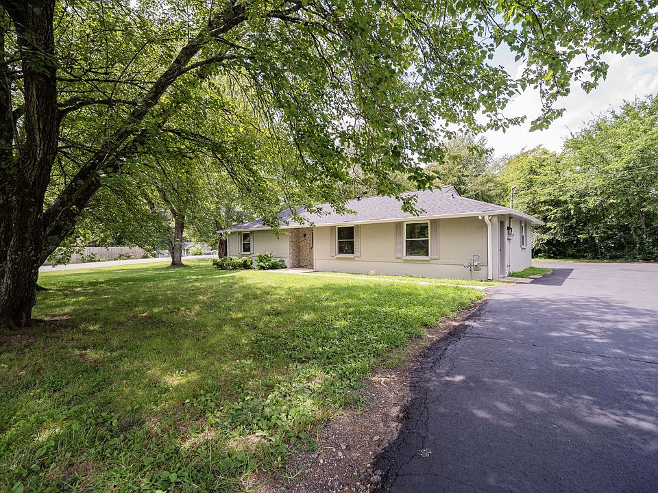 1st image of 315 Pioneer Dr