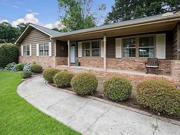 5th image of 1922 Driftwood Pl