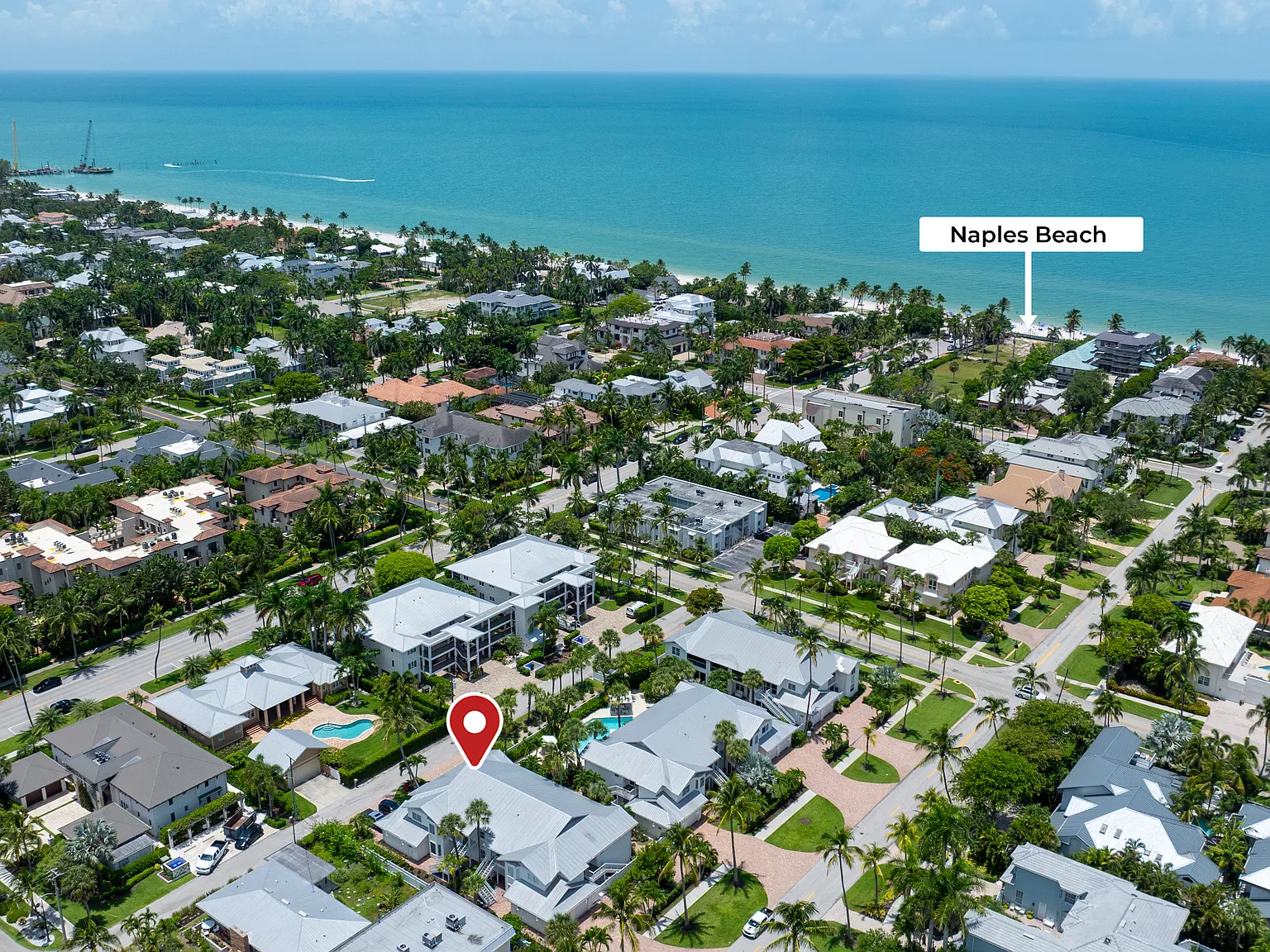 Only 2.5 blocks away from Naples Beach